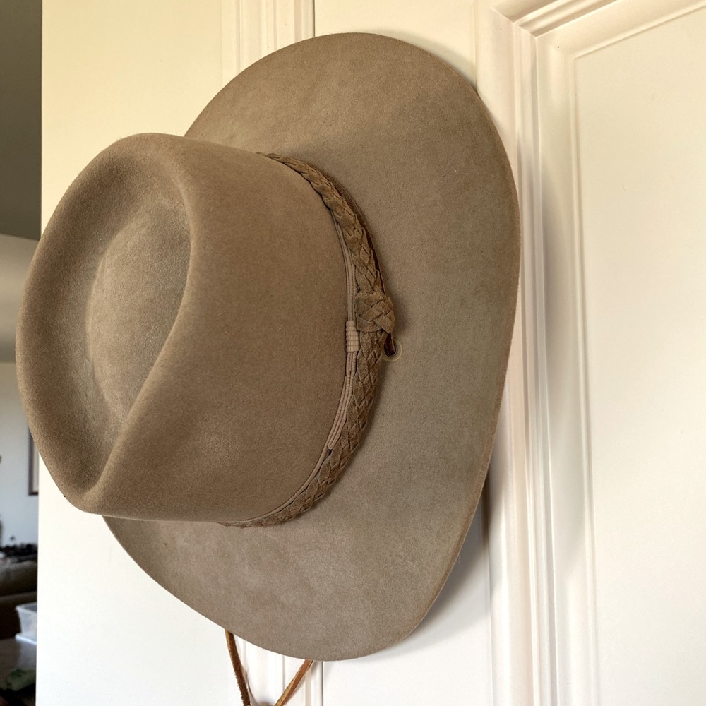 Fur felt hat